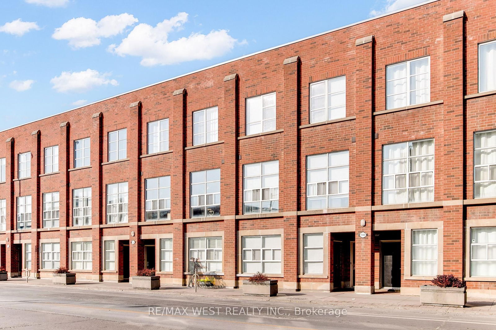 Photo 1 of Unit 3, 1396 Bloor St W, Toronto, Dovercourt-Wallace Emerson-Junction — HOMEH