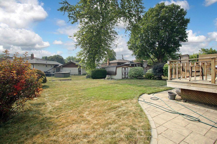 Photo 22 of 89 Michael Boulevard, Whitby, Lynde Creek — HOMEH