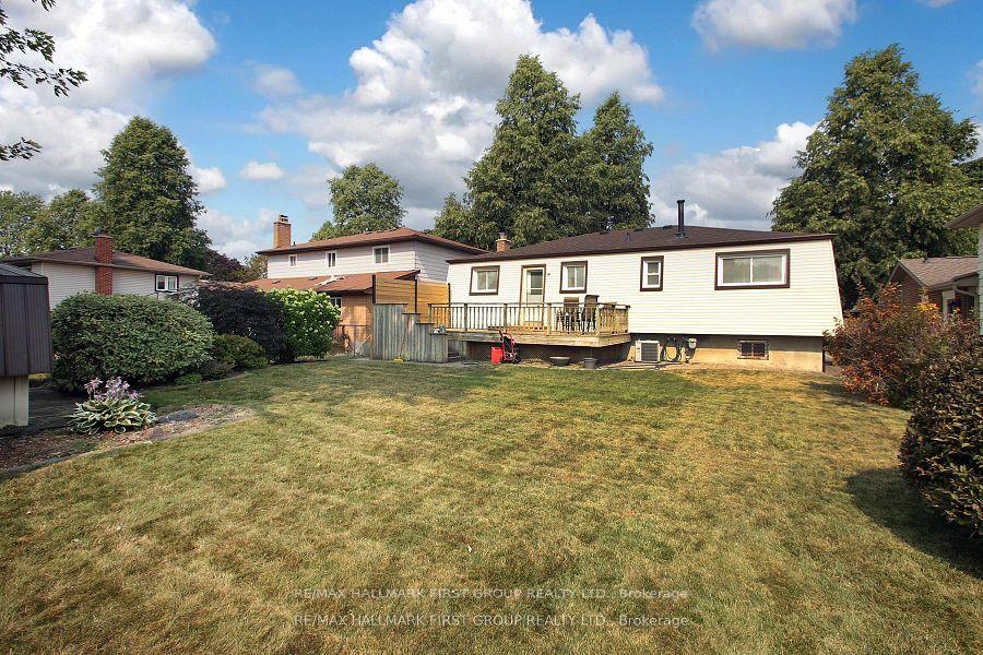 Photo 24 of 89 Michael Boulevard, Whitby, Lynde Creek — HOMEH