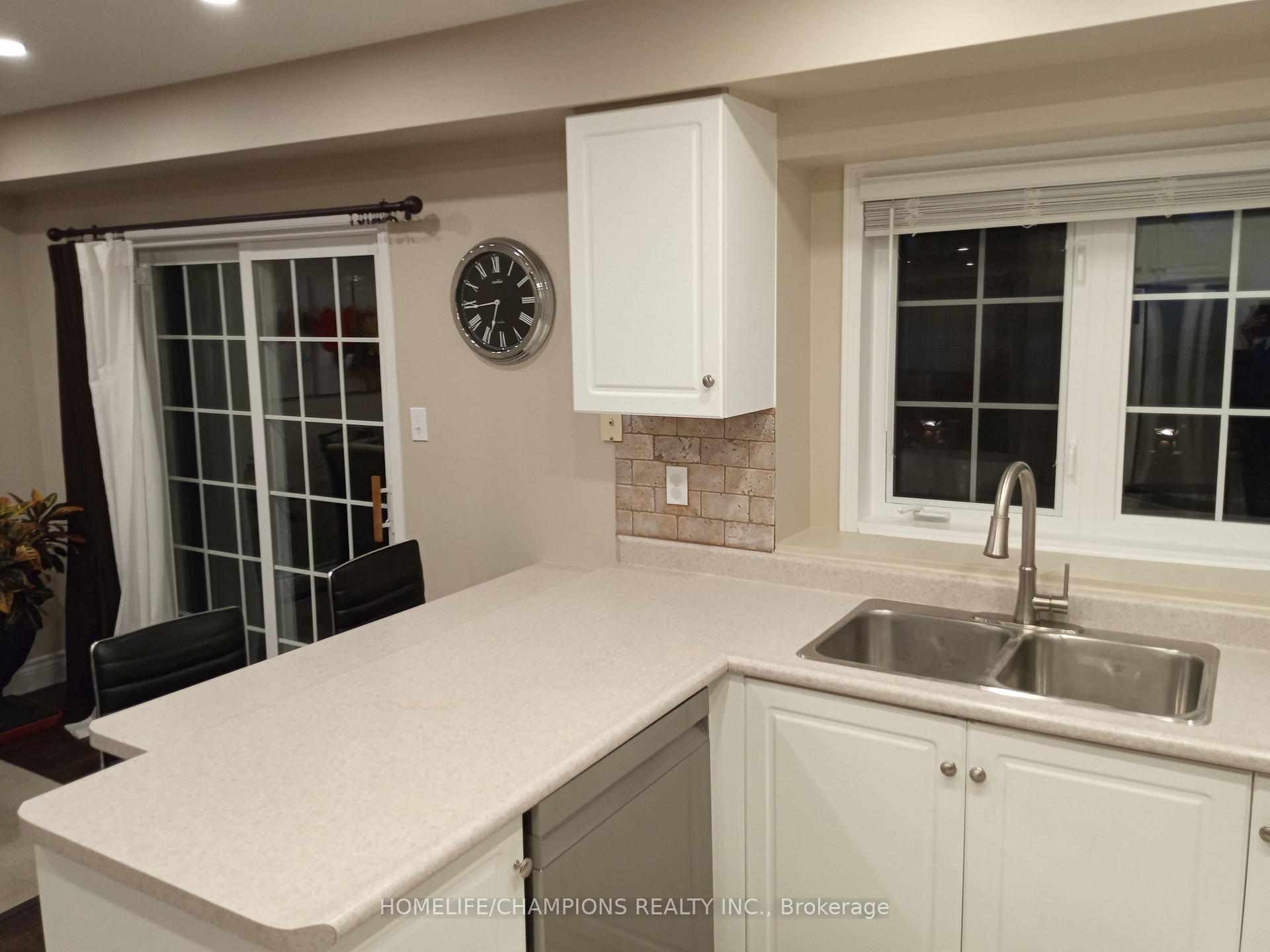 Photo 8 of 147 Stokely Crescent, Whitby, Downtown Whitby — HOMEH