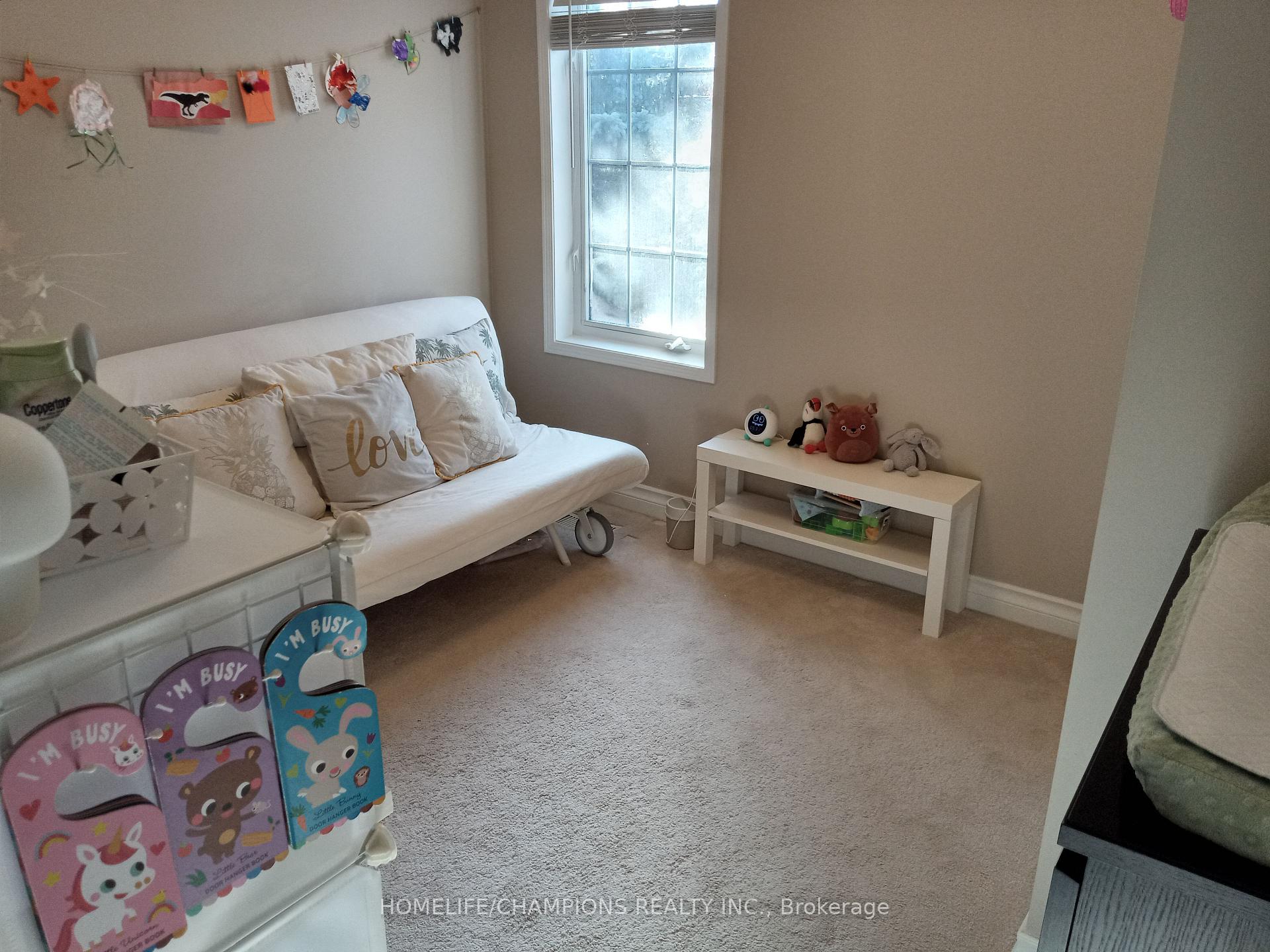 Photo 11 of 147 Stokely Crescent, Whitby, Downtown Whitby — HOMEH
