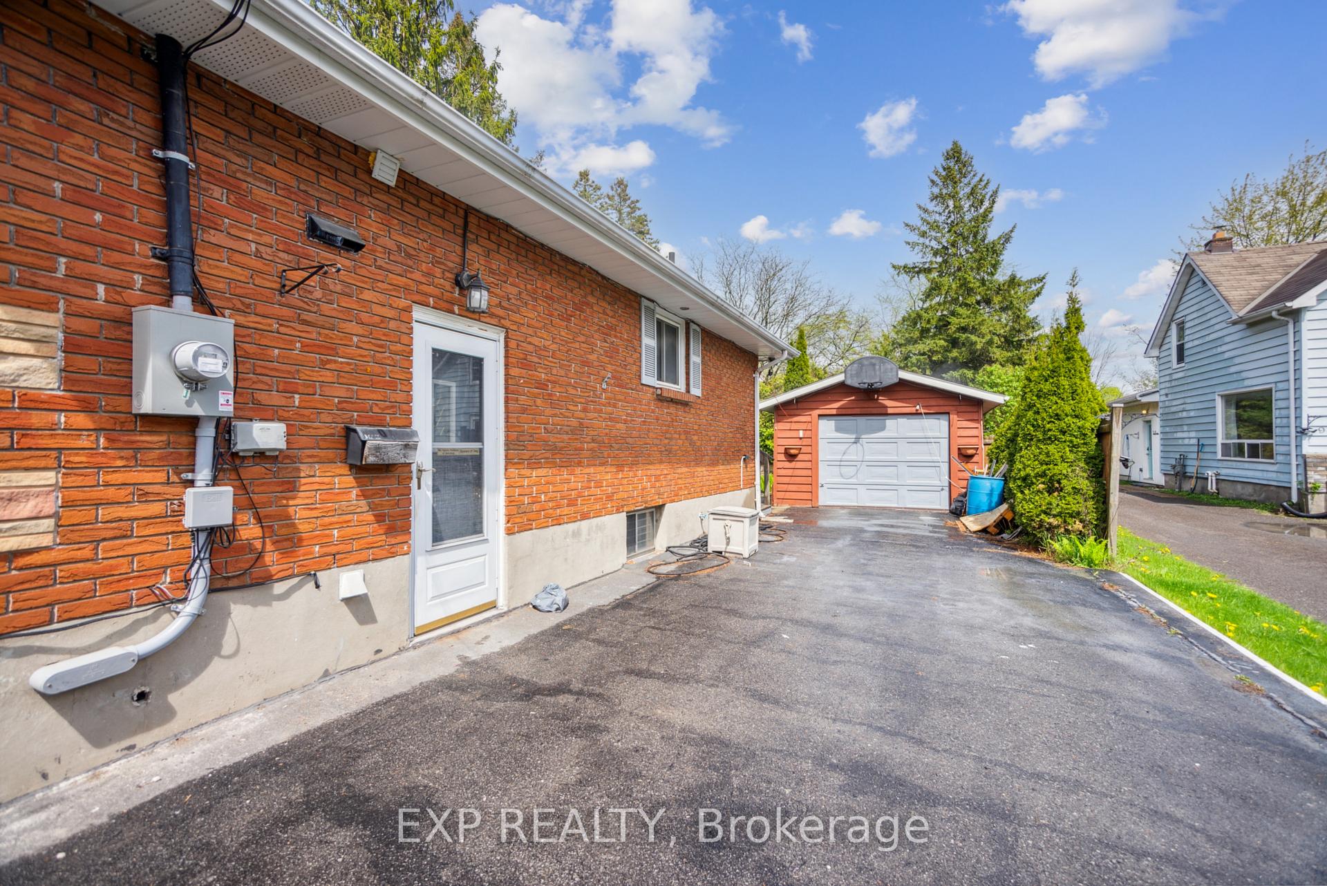 Photo 36 of 97 Gilbert Street, Belleville, Belleville Ward — HOMEH