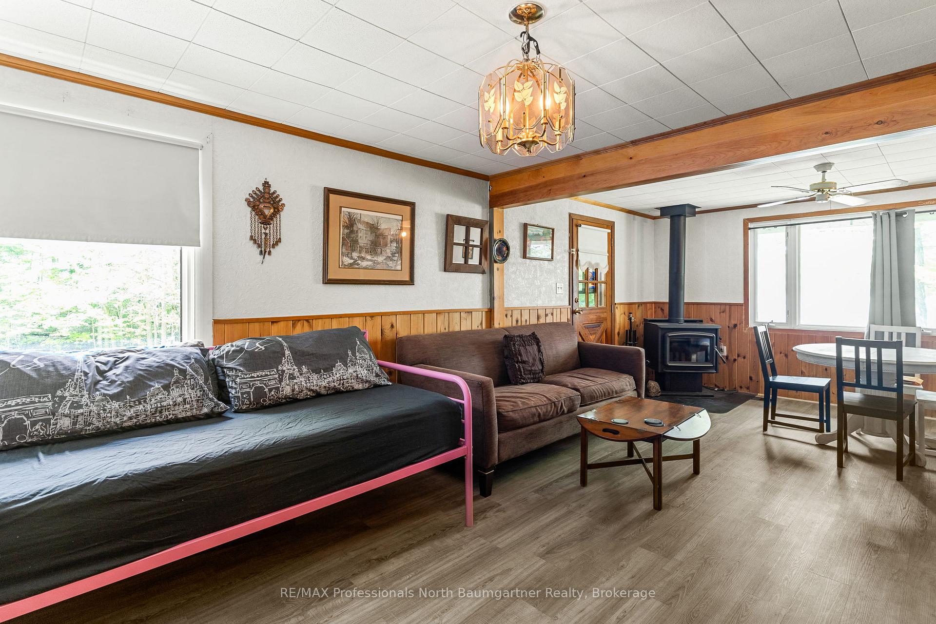 Photo 17 of 18053 Highway 35, Algonquin Highlands, Stanhope — HOMEH