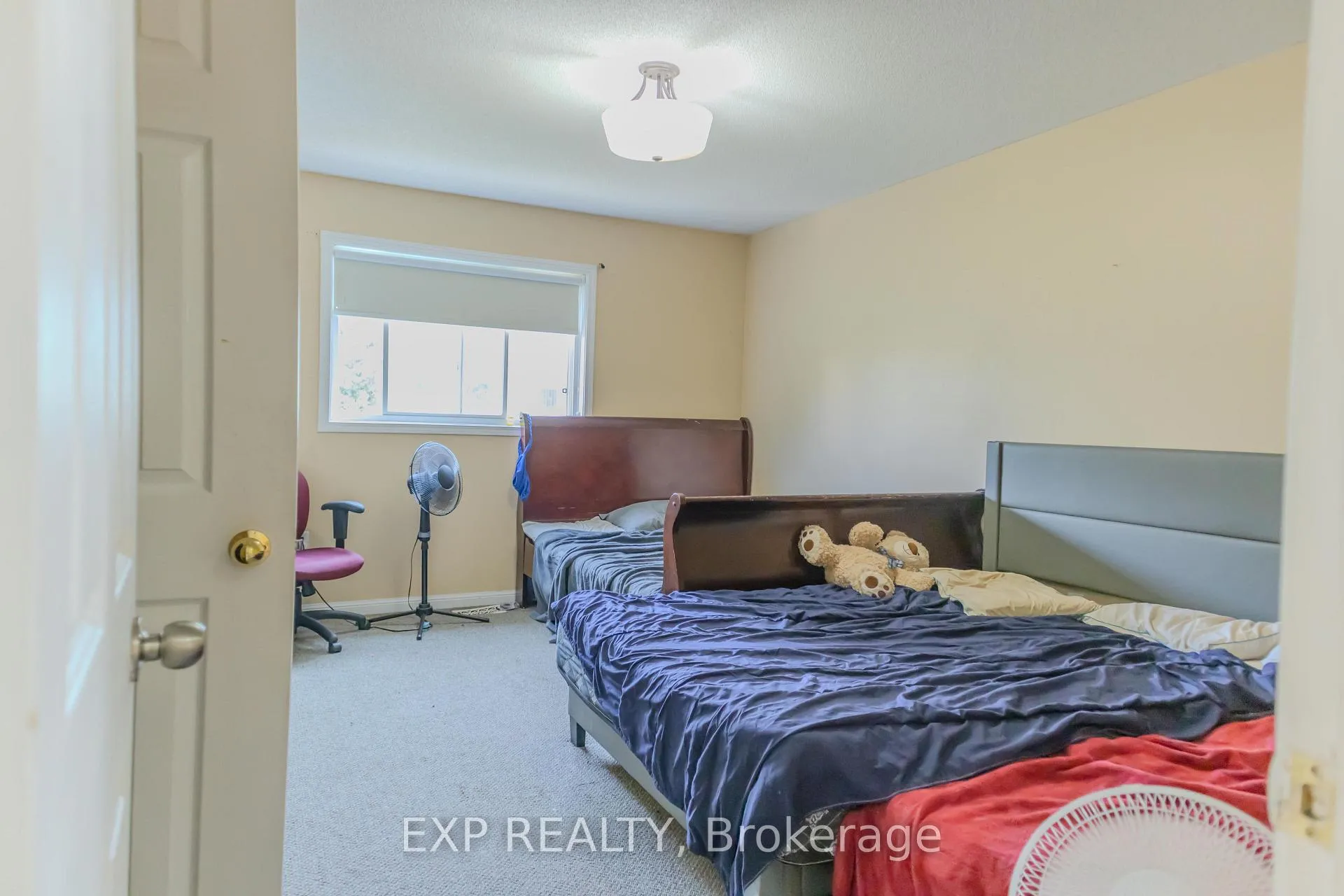 Photo 19 of 136 Kirkland Place, Whitby, Williamsburg — HOMEH