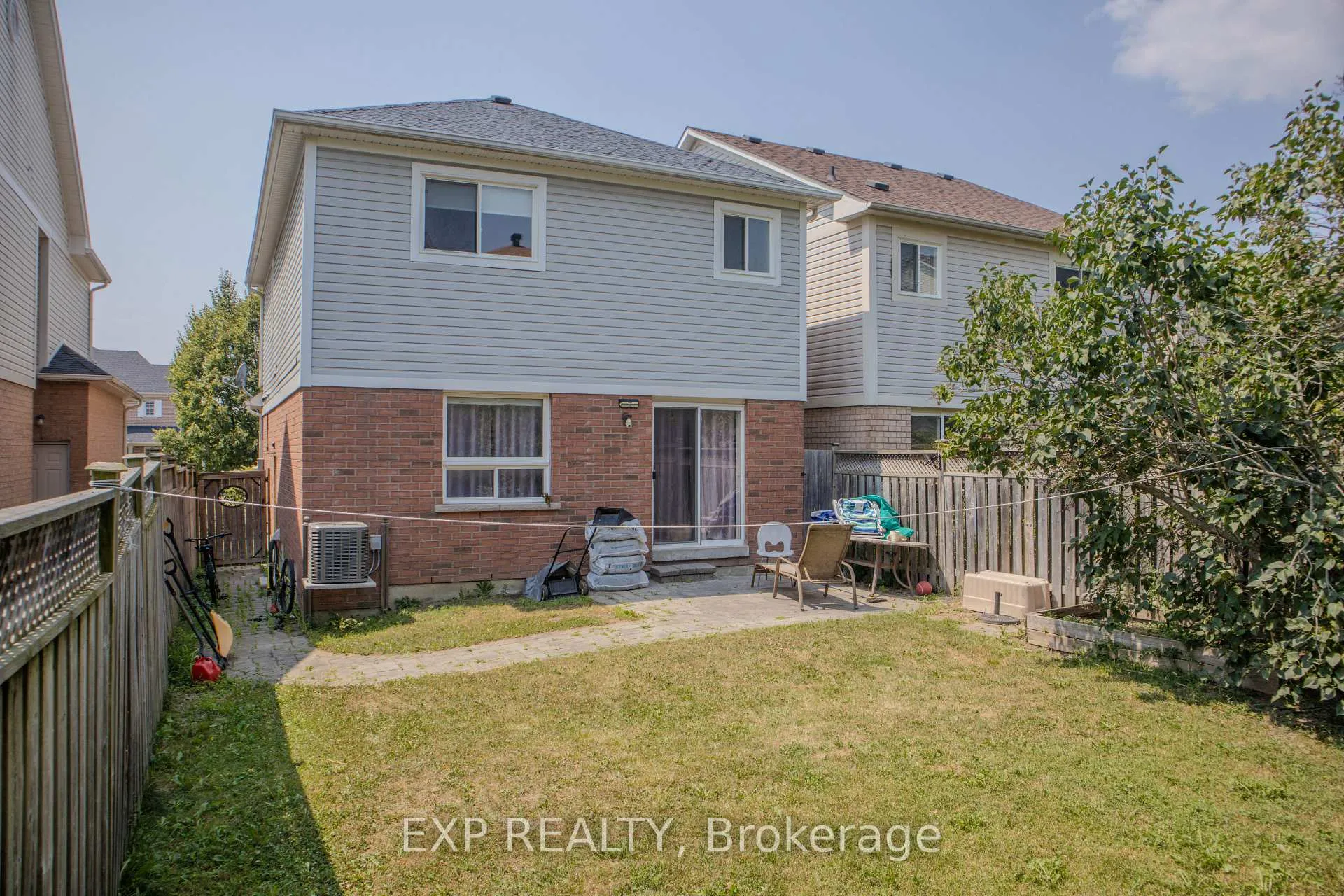 Photo 33 of 136 Kirkland Place, Whitby, Williamsburg — HOMEH