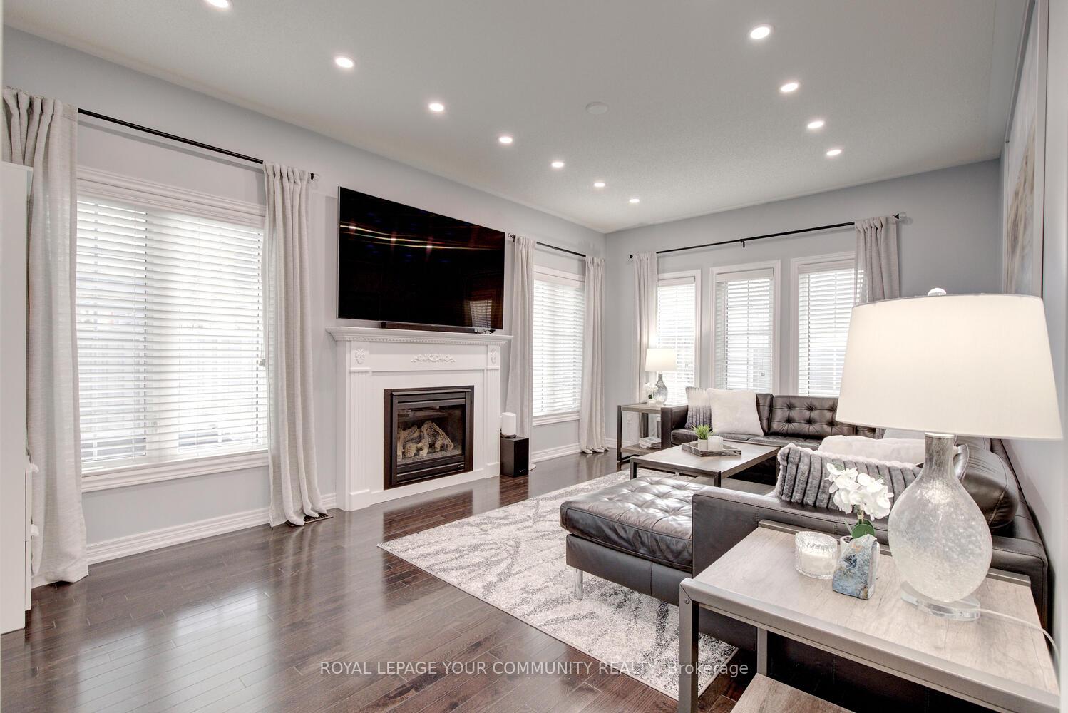 Photo 23 of 45 Pullman Road, Vaughan, Patterson — HOMEH