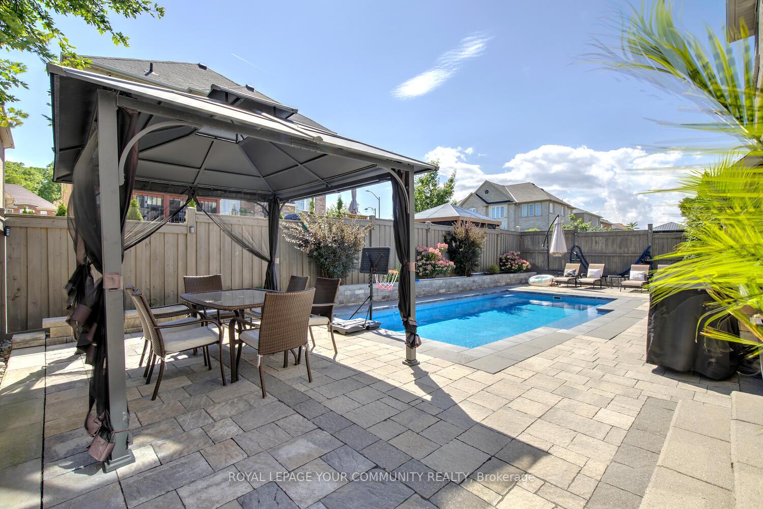 Photo 46 of 45 Pullman Road, Vaughan, Patterson — HOMEH