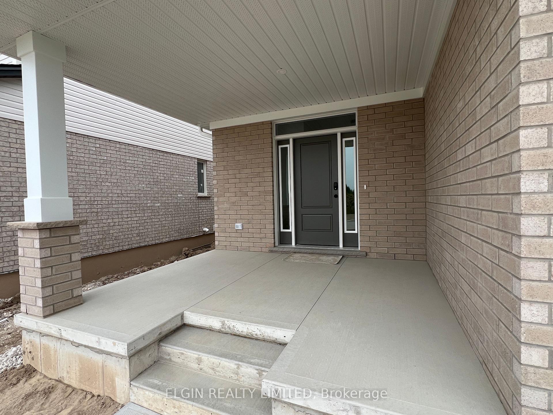 Photo 4 of 39 Hemlock Crescent, Aylmer — HOMEH