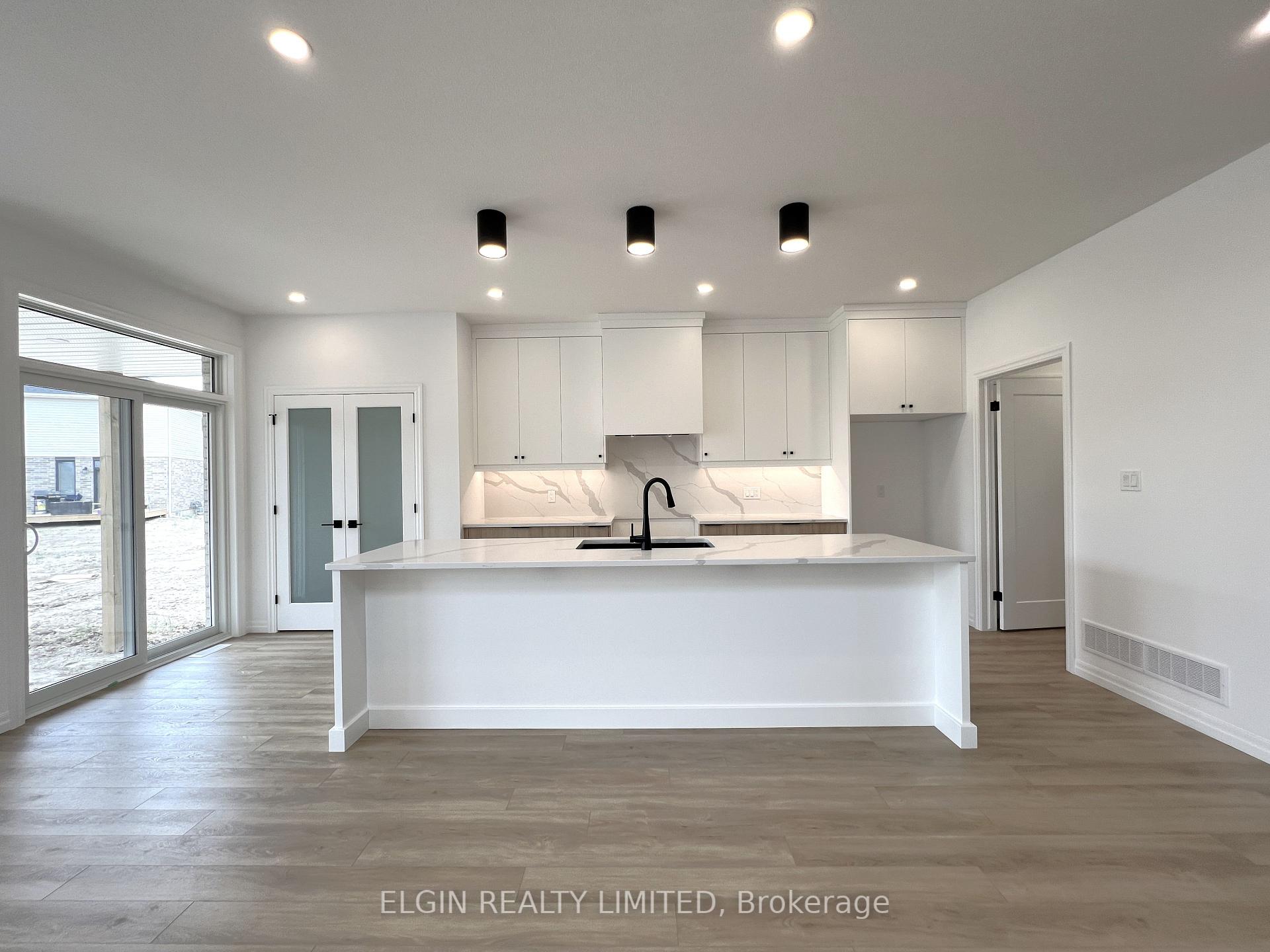 Photo 8 of 39 Hemlock Crescent, Aylmer — HOMEH
