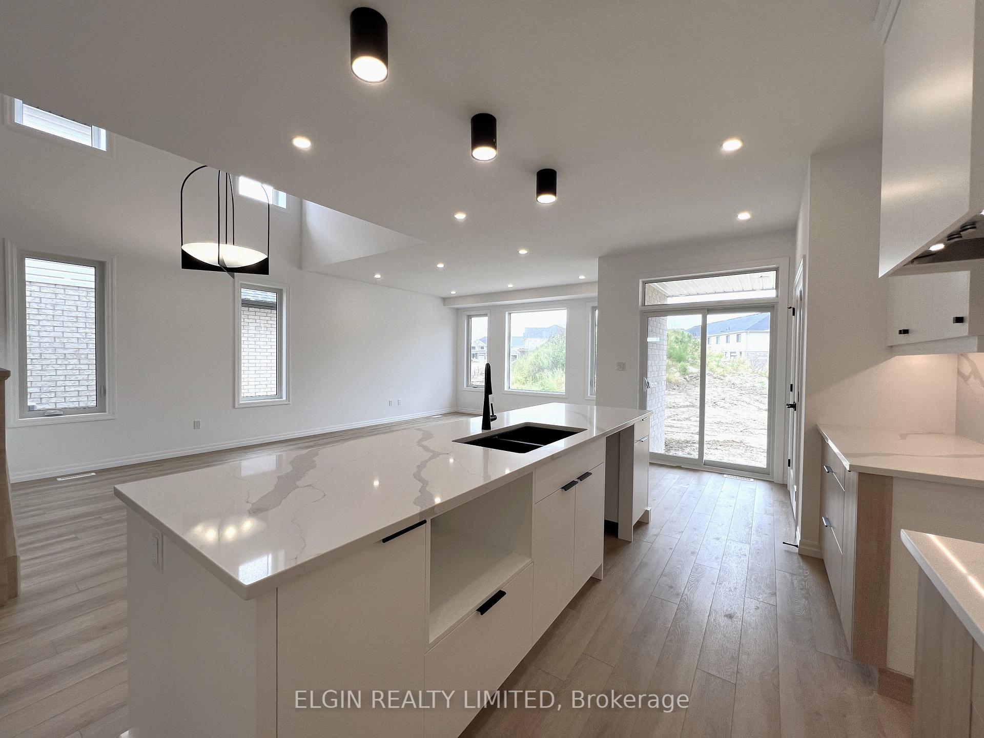 Photo 25 of 39 Hemlock Crescent, Aylmer — HOMEH