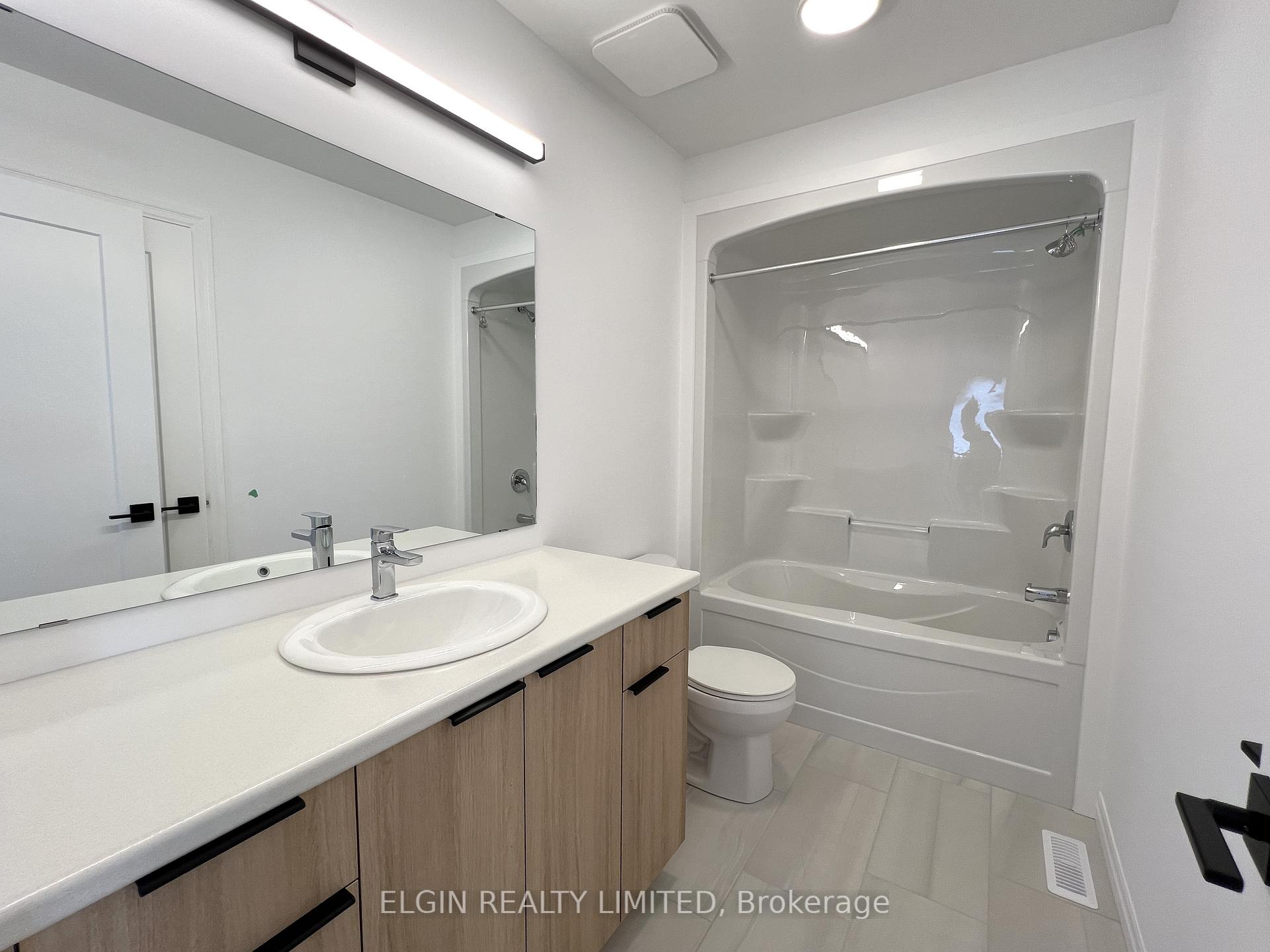 Photo 21 of 39 Hemlock Crescent, Aylmer — HOMEH