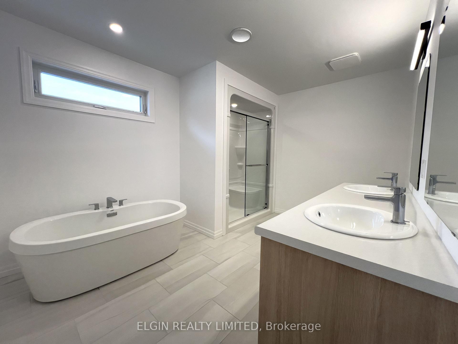 Photo 23 of 39 Hemlock Crescent, Aylmer — HOMEH