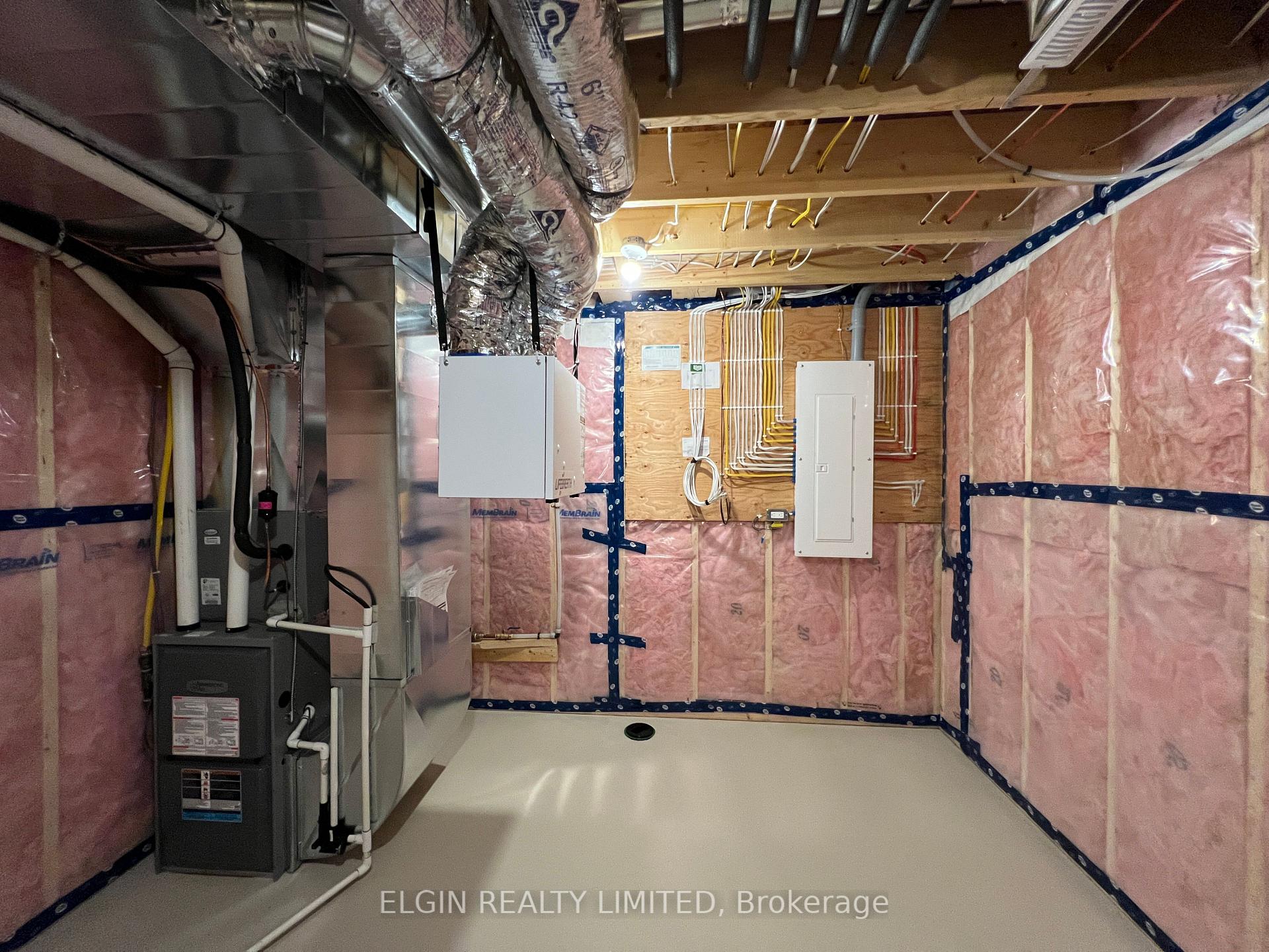 Photo 29 of 39 Hemlock Crescent, Aylmer — HOMEH