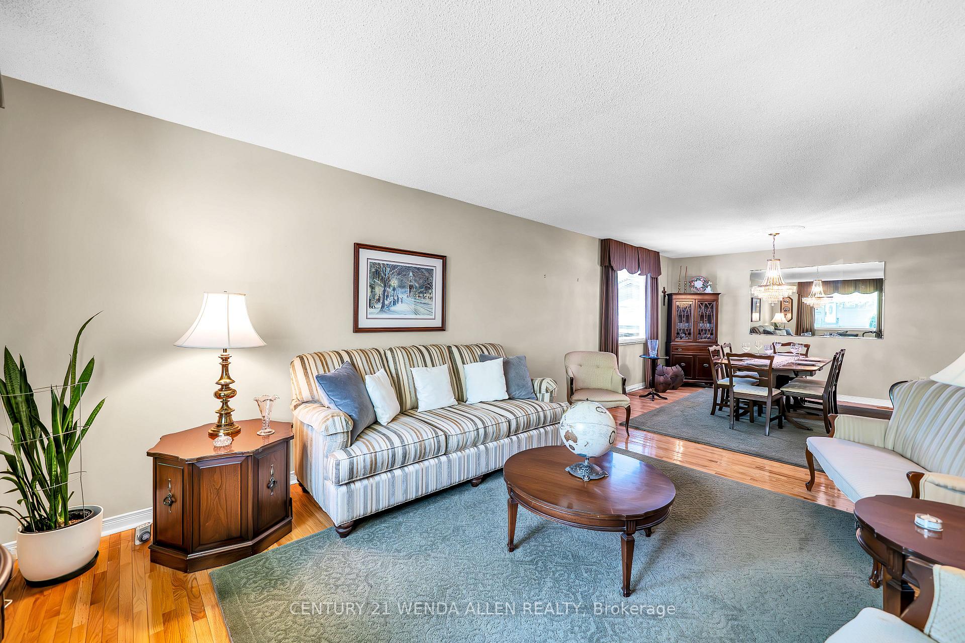 Photo 6 of 18 George Street, Ajax, Central — HOMEH