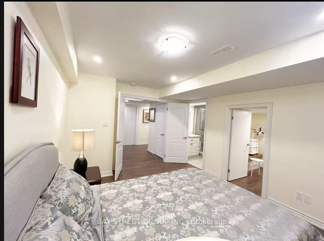 Photo 7 of 37 Heintzman Crescent, Vaughan, Patterson — HOMEH