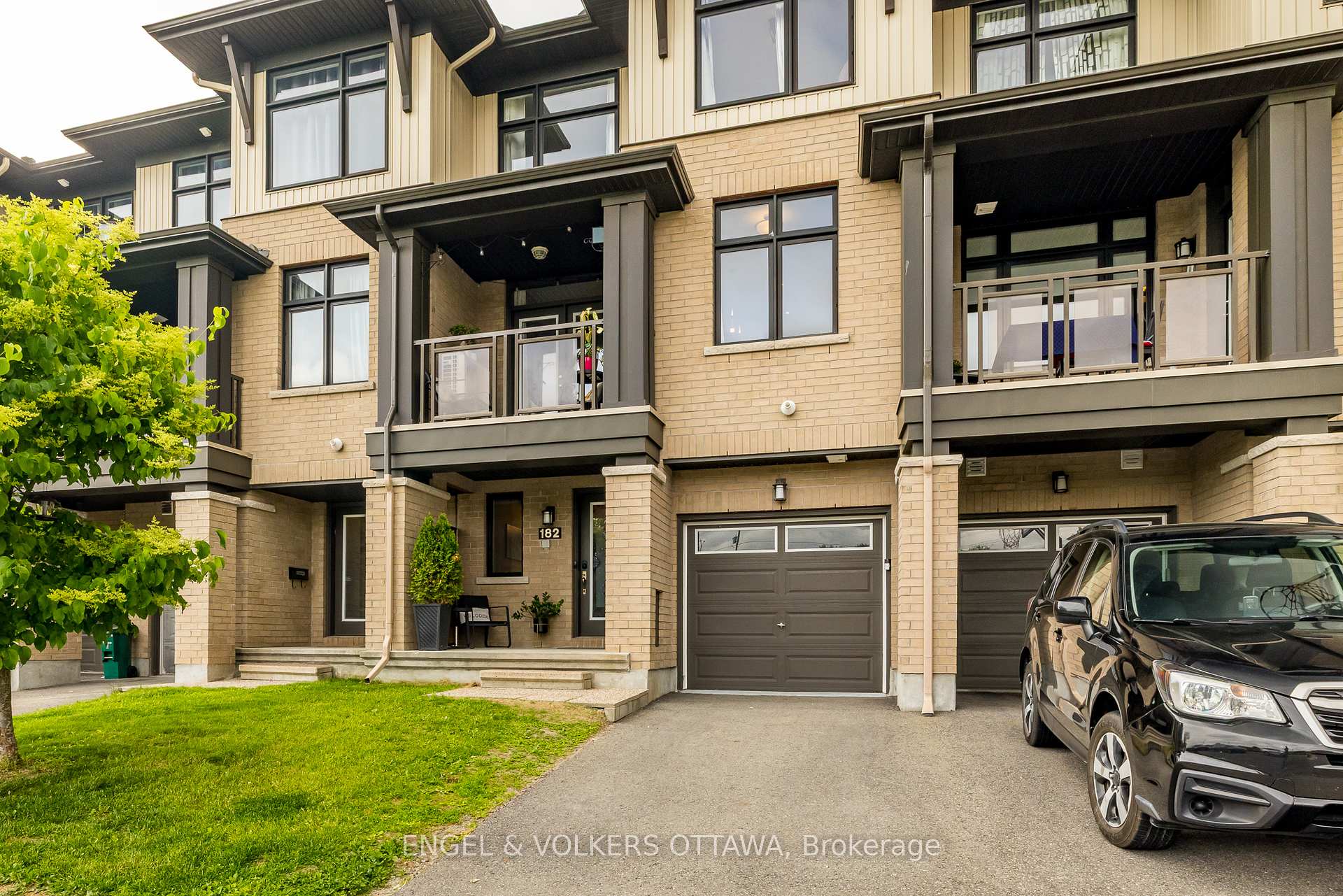 Photo 3 of 182 Poplin Street, Ottawa, Riverside South/Gloucester Glen — HOMEH