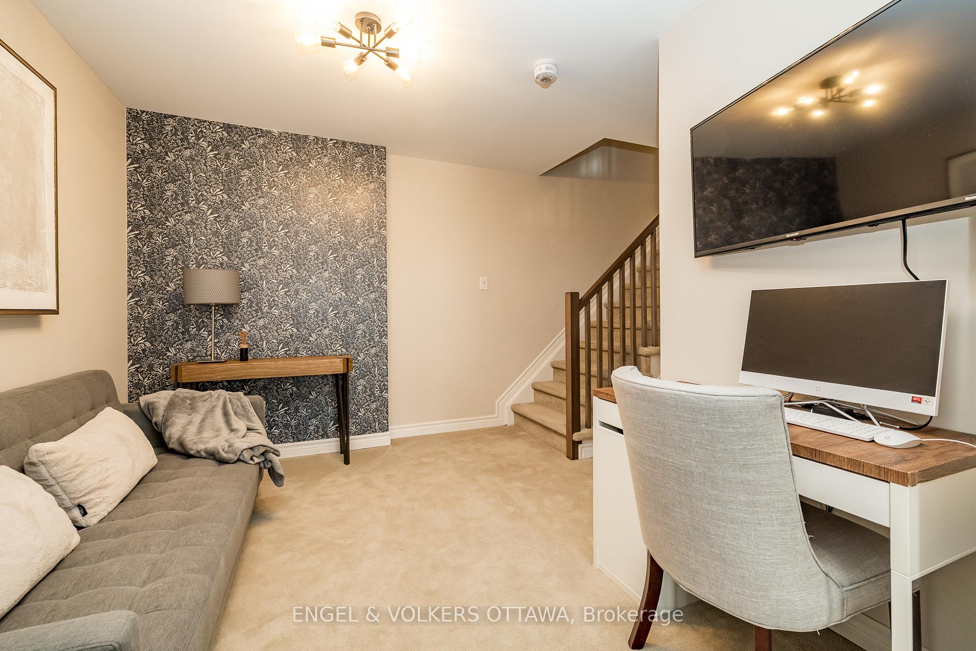 Photo 8 of 182 Poplin Street, Ottawa, Riverside South/Gloucester Glen — HOMEH