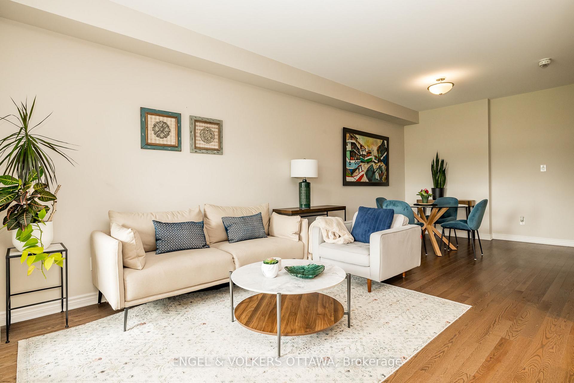 Photo 15 of 182 Poplin Street, Ottawa, Riverside South/Gloucester Glen — HOMEH