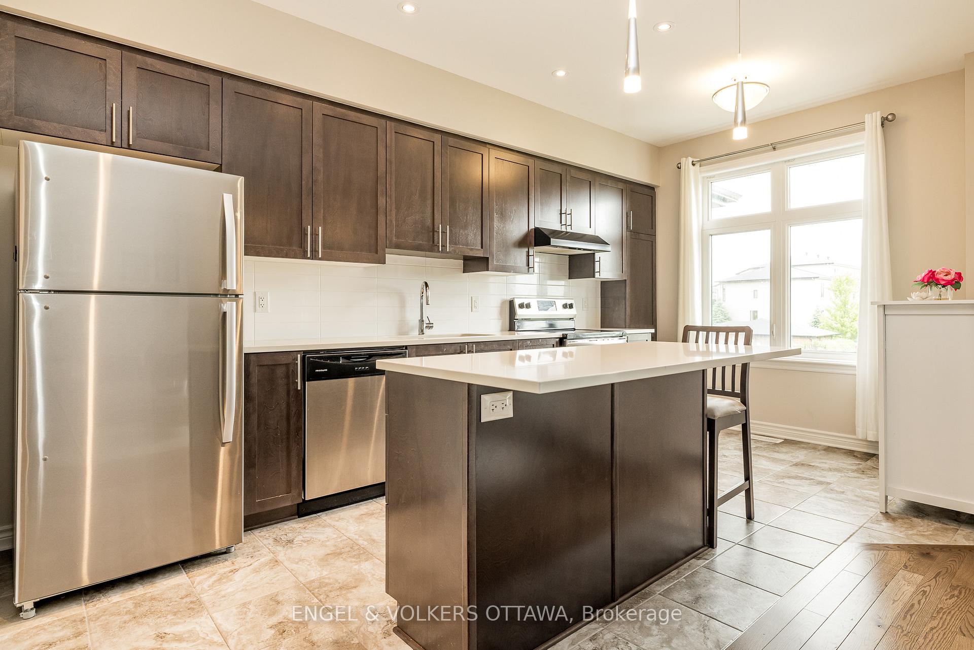 Photo 20 of 182 Poplin Street, Ottawa, Riverside South/Gloucester Glen — HOMEH