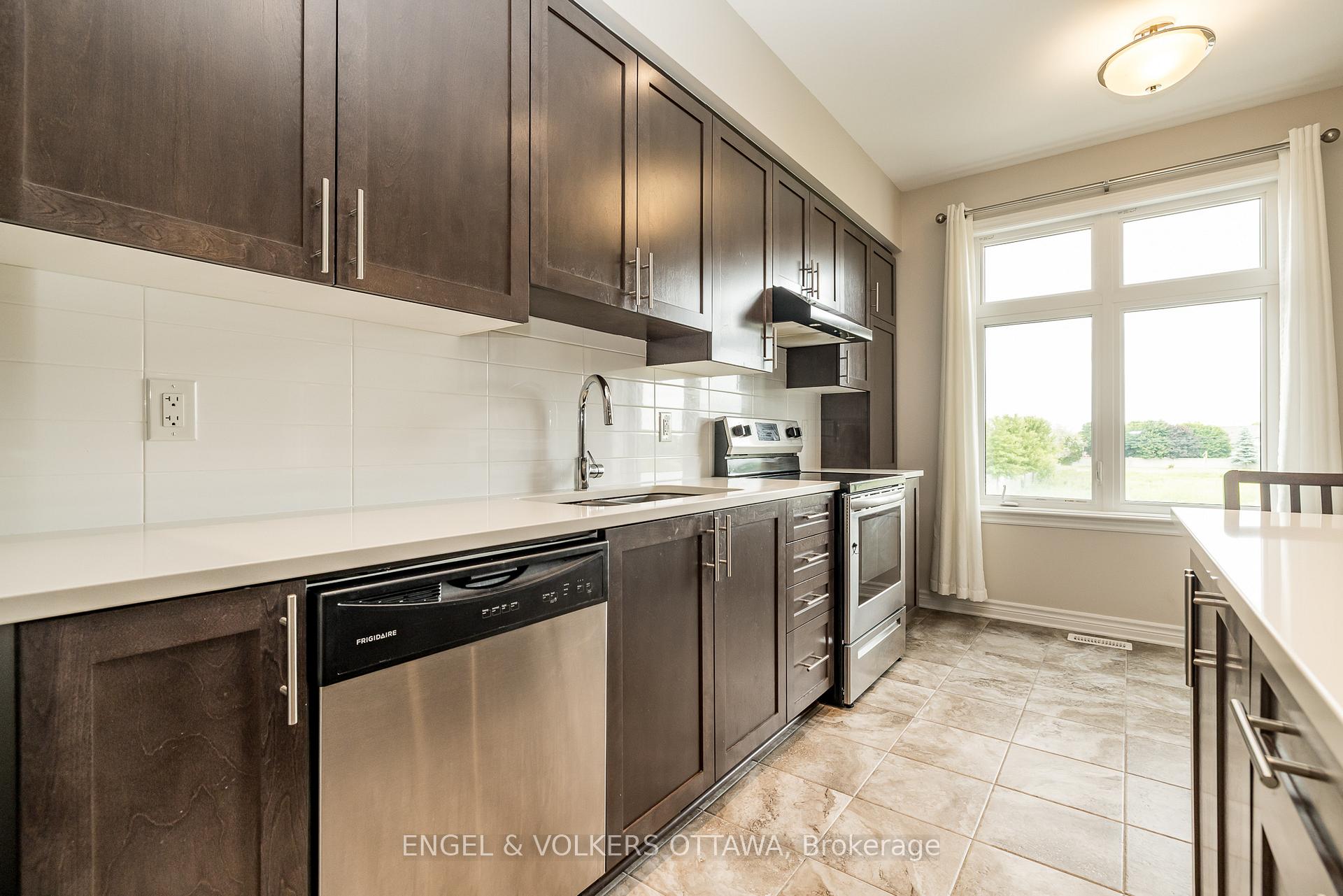 Photo 26 of 182 Poplin Street, Ottawa, Riverside South/Gloucester Glen — HOMEH