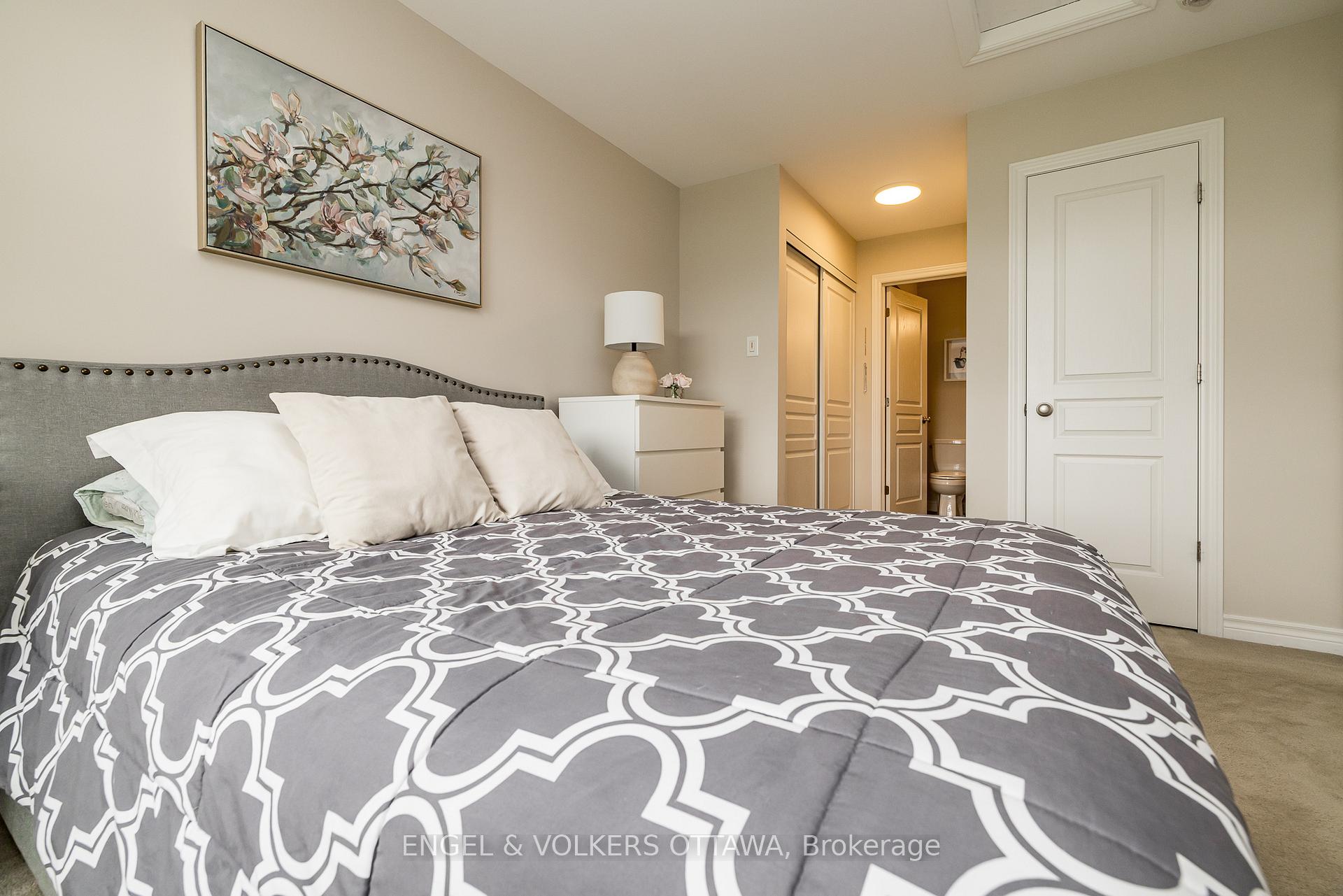 Photo 35 of 182 Poplin Street, Ottawa, Riverside South/Gloucester Glen — HOMEH