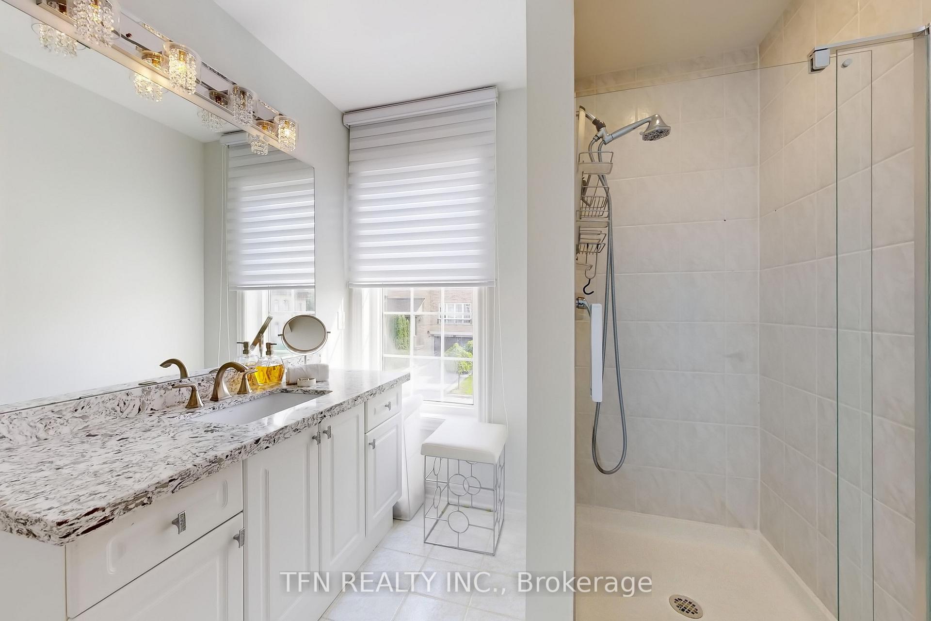 Photo 25 of 177 Bentoak Crescent, Vaughan, Patterson — HOMEH