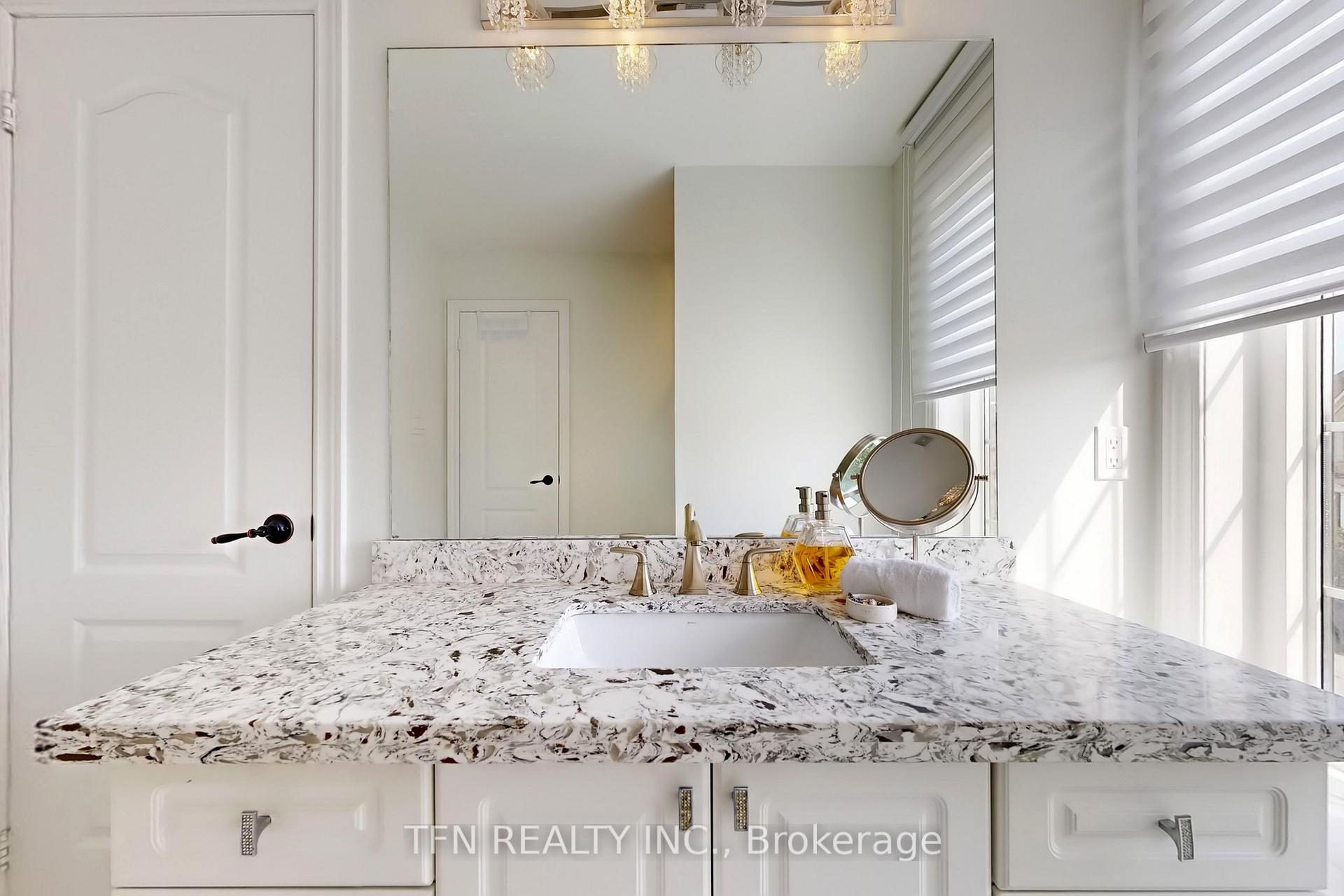 Photo 26 of 177 Bentoak Crescent, Vaughan, Patterson — HOMEH
