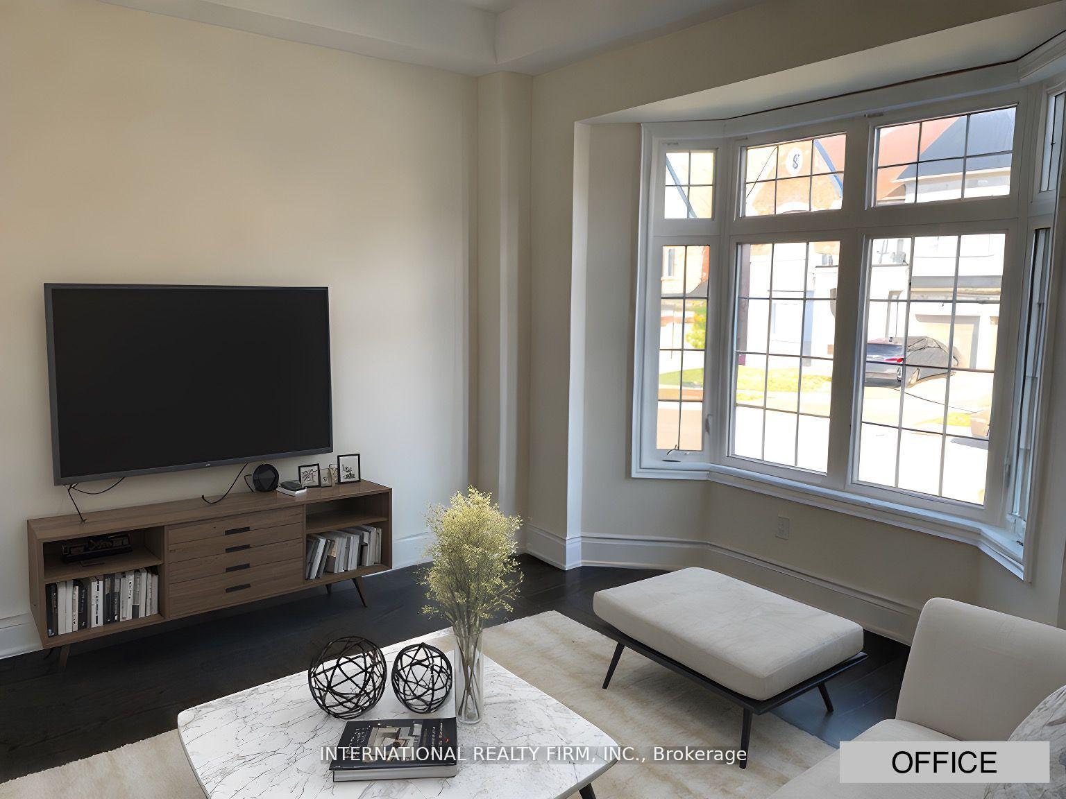 Photo 8 of 25 Fanning Mills Circle, Vaughan, Patterson — HOMEH