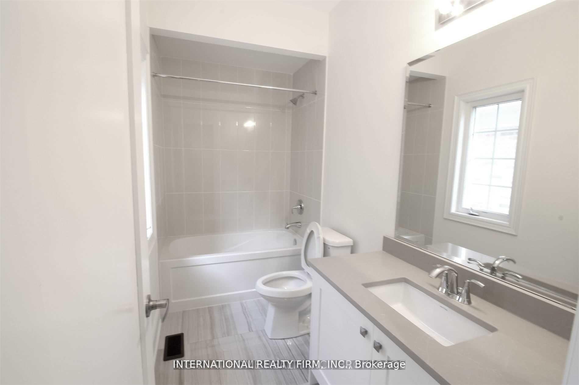 Photo 15 of 25 Fanning Mills Circle, Vaughan, Patterson — HOMEH