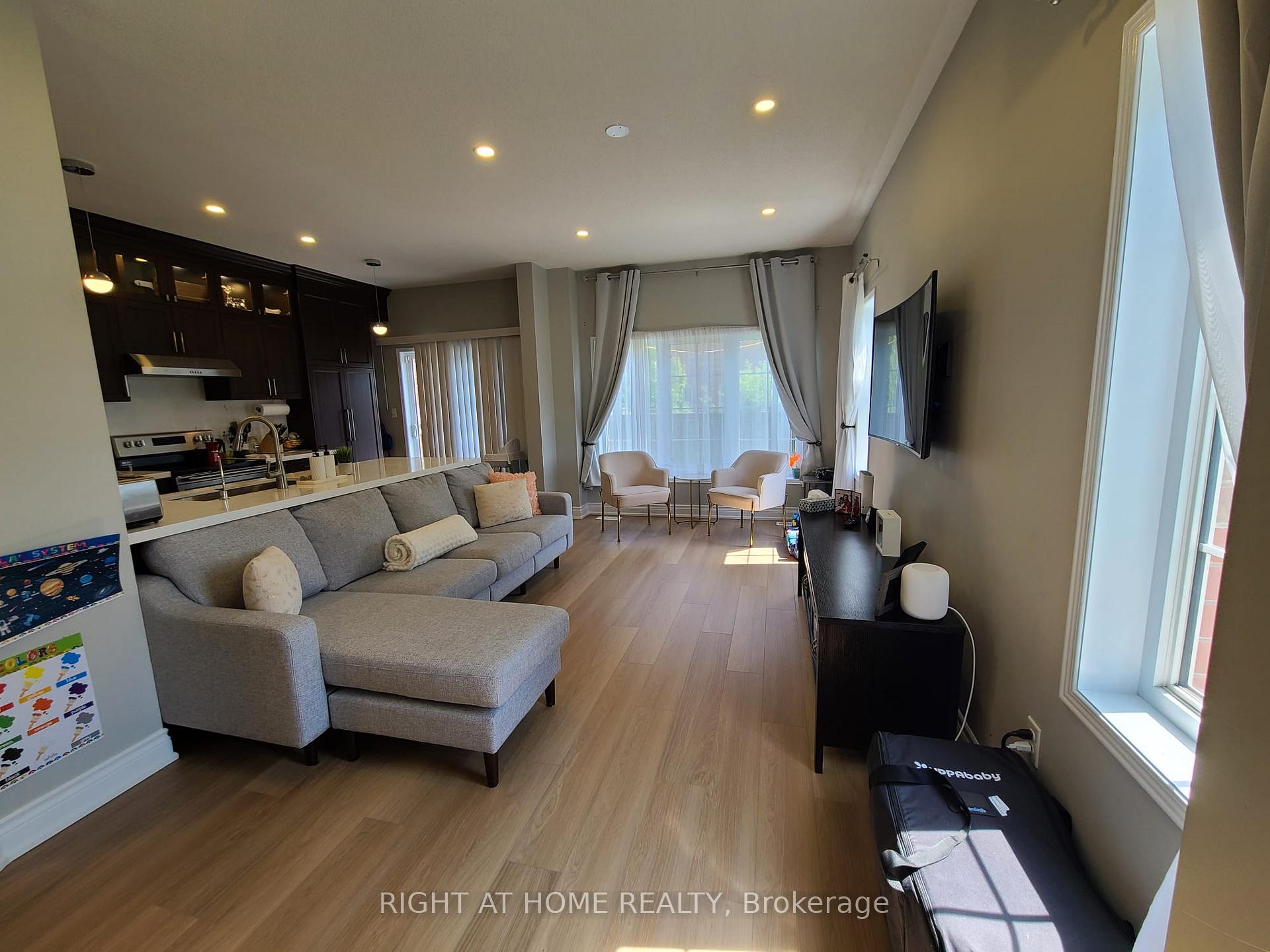 Photo 6 of 15 Michaelman Road, Ajax, South East — HOMEH