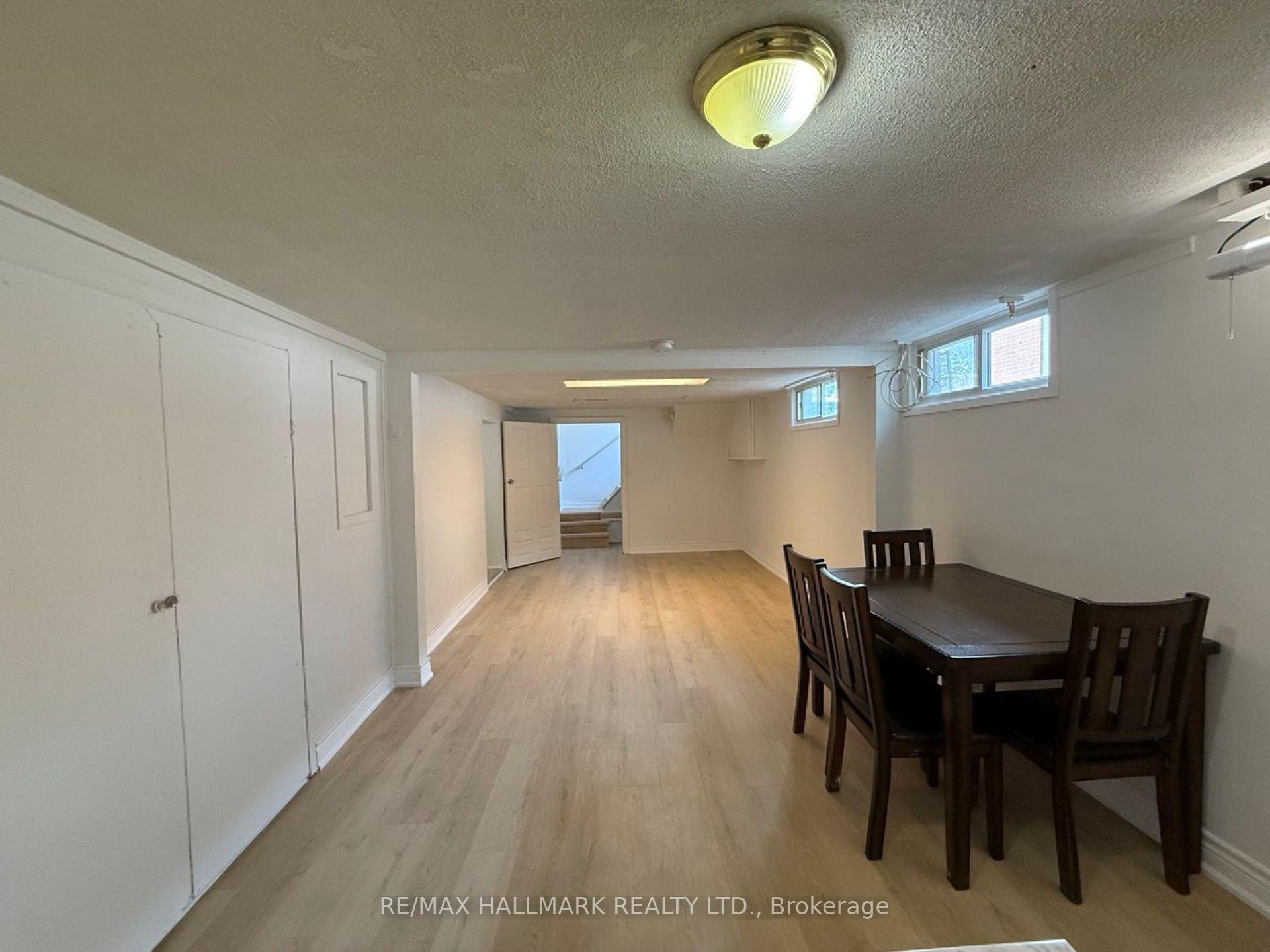 Photo 5 of Unit BASEMENT, 25 Richardson Drive, Aurora, Aurora Highlands — HOMEH