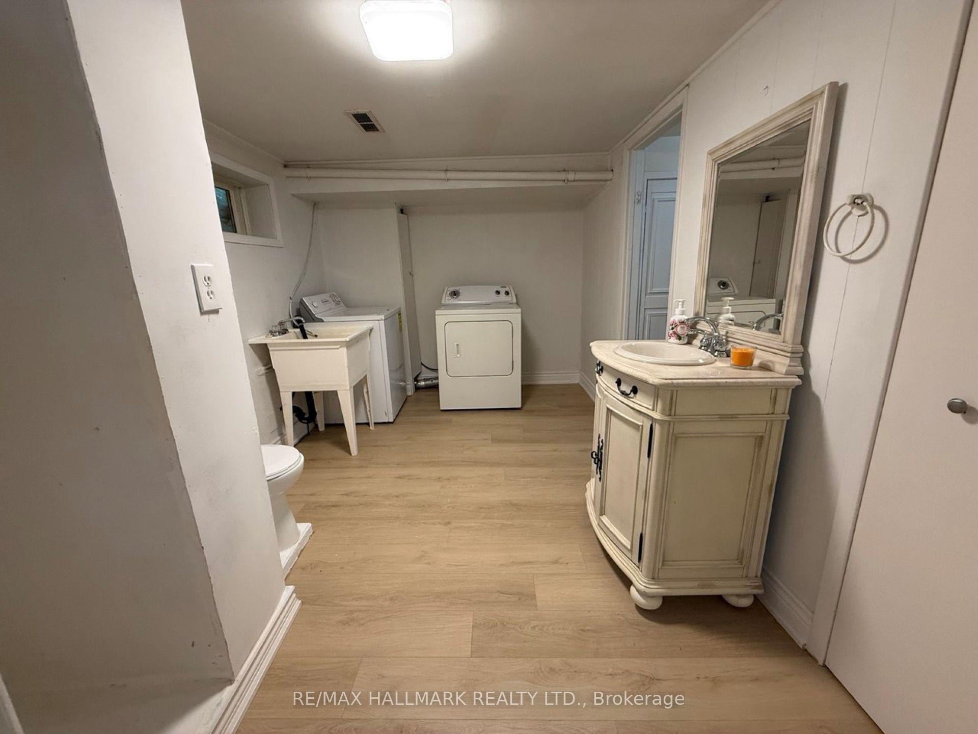 Photo 8 of Unit BASEMENT, 25 Richardson Drive, Aurora, Aurora Highlands — HOMEH