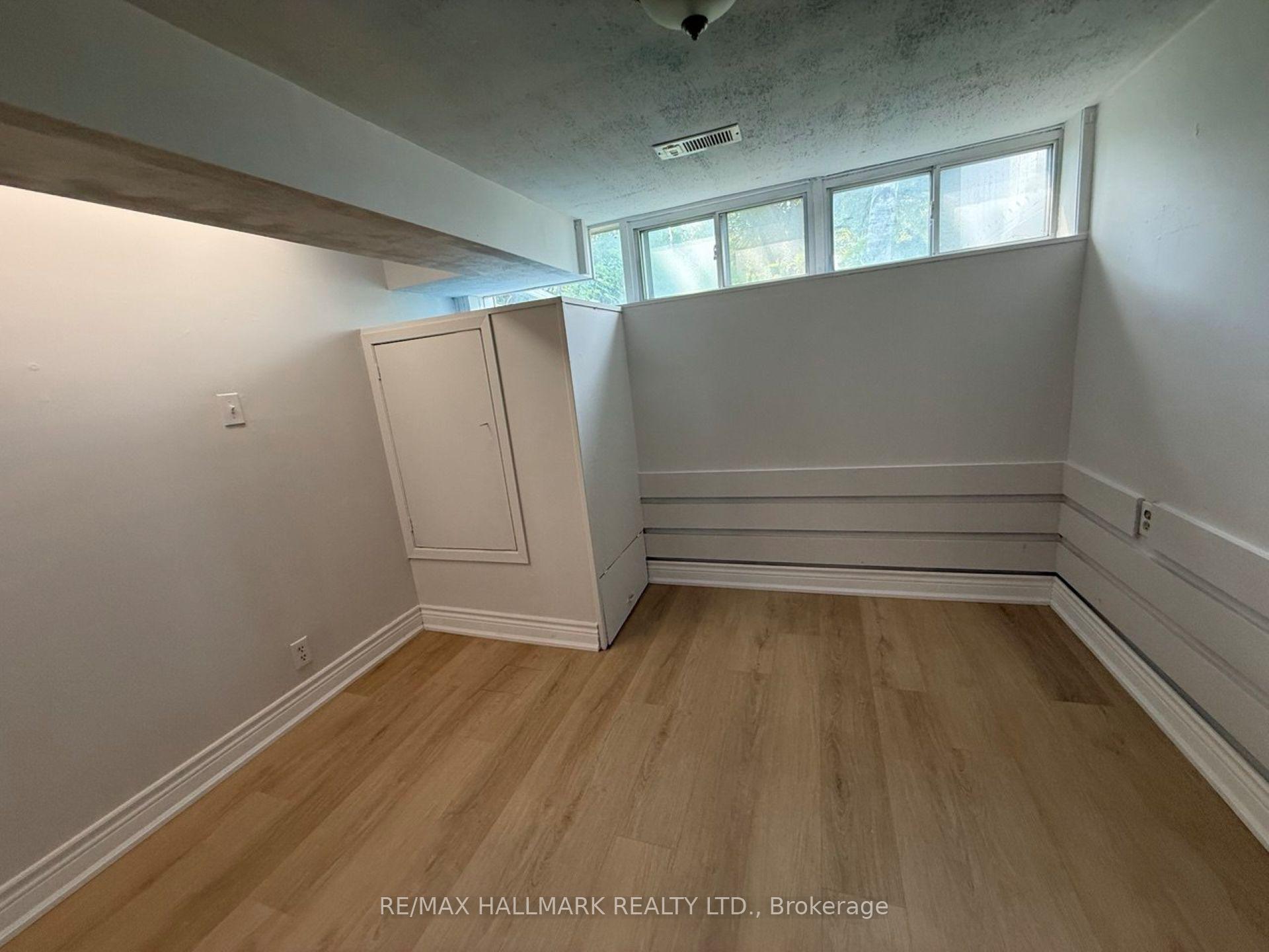 Photo 12 of Unit BASEMENT, 25 Richardson Drive, Aurora, Aurora Highlands — HOMEH