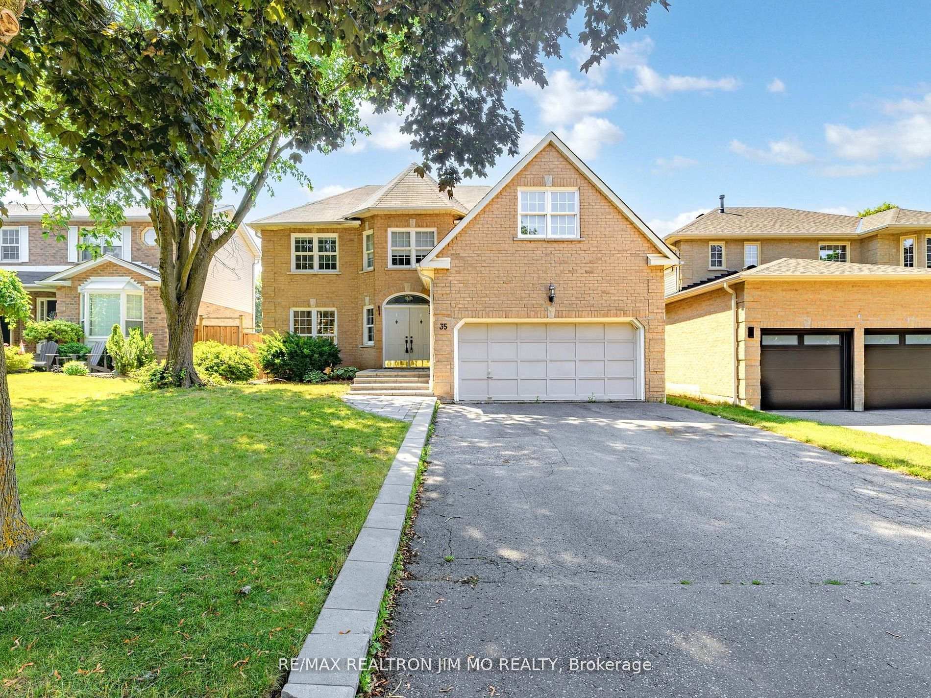 Photo 1 of 35 Flint Crescent, Whitby, Rolling Acres — HOMEH