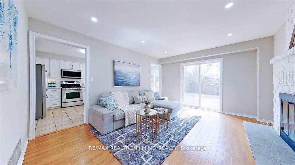Photo 14 of 35 Flint Crescent, Whitby, Rolling Acres — HOMEH