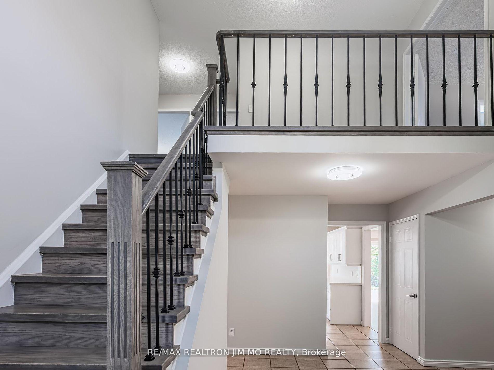 Photo 15 of 35 Flint Crescent, Whitby, Rolling Acres — HOMEH