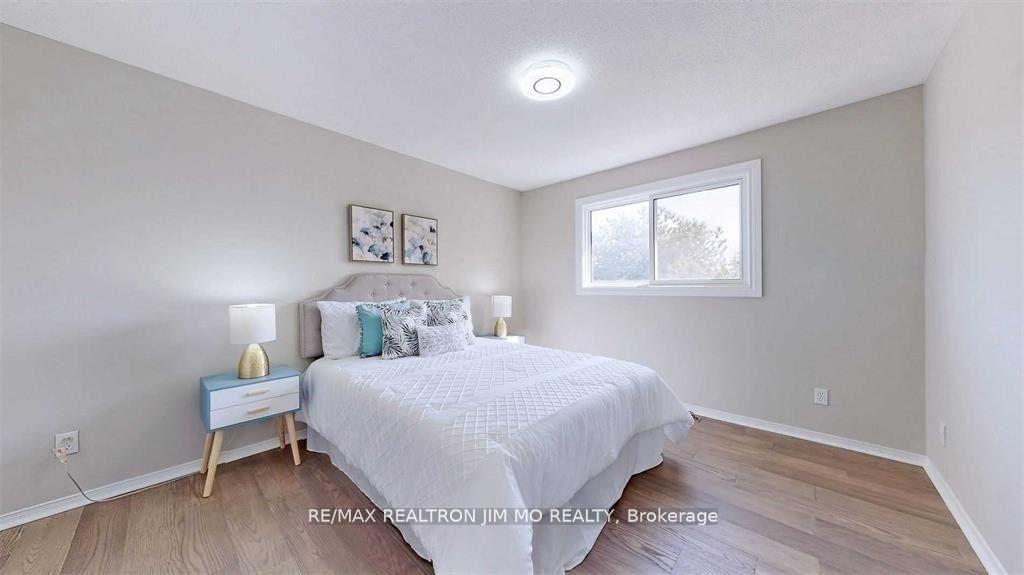 Photo 22 of 35 Flint Crescent, Whitby, Rolling Acres — HOMEH