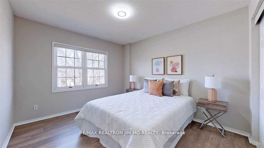 Photo 27 of 35 Flint Crescent, Whitby, Rolling Acres — HOMEH