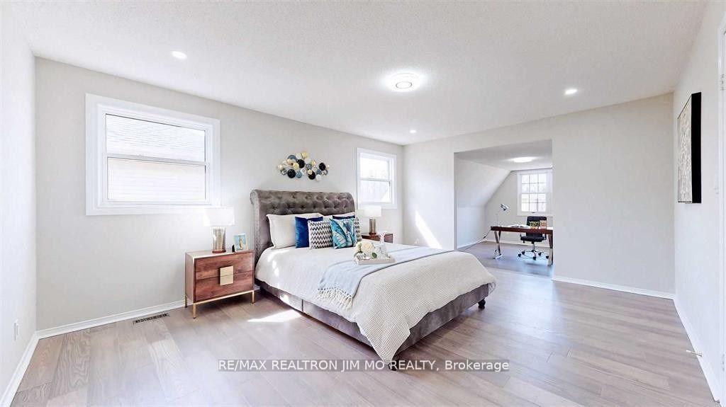 Photo 28 of 35 Flint Crescent, Whitby, Rolling Acres — HOMEH