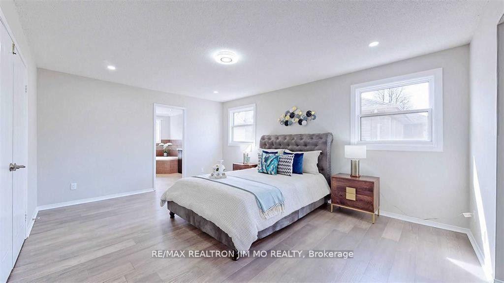 Photo 29 of 35 Flint Crescent, Whitby, Rolling Acres — HOMEH