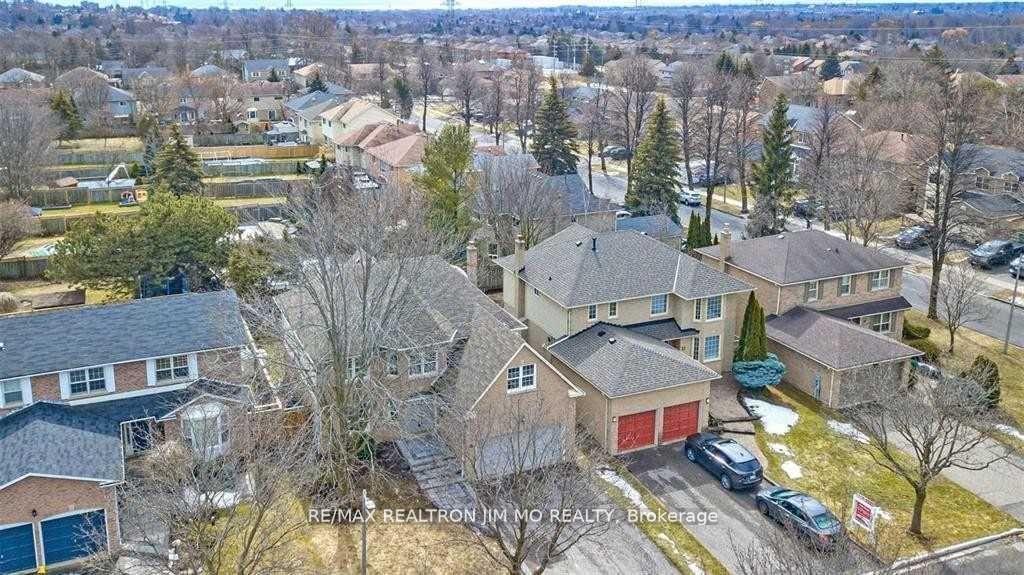 Photo 36 of 35 Flint Crescent, Whitby, Rolling Acres — HOMEH