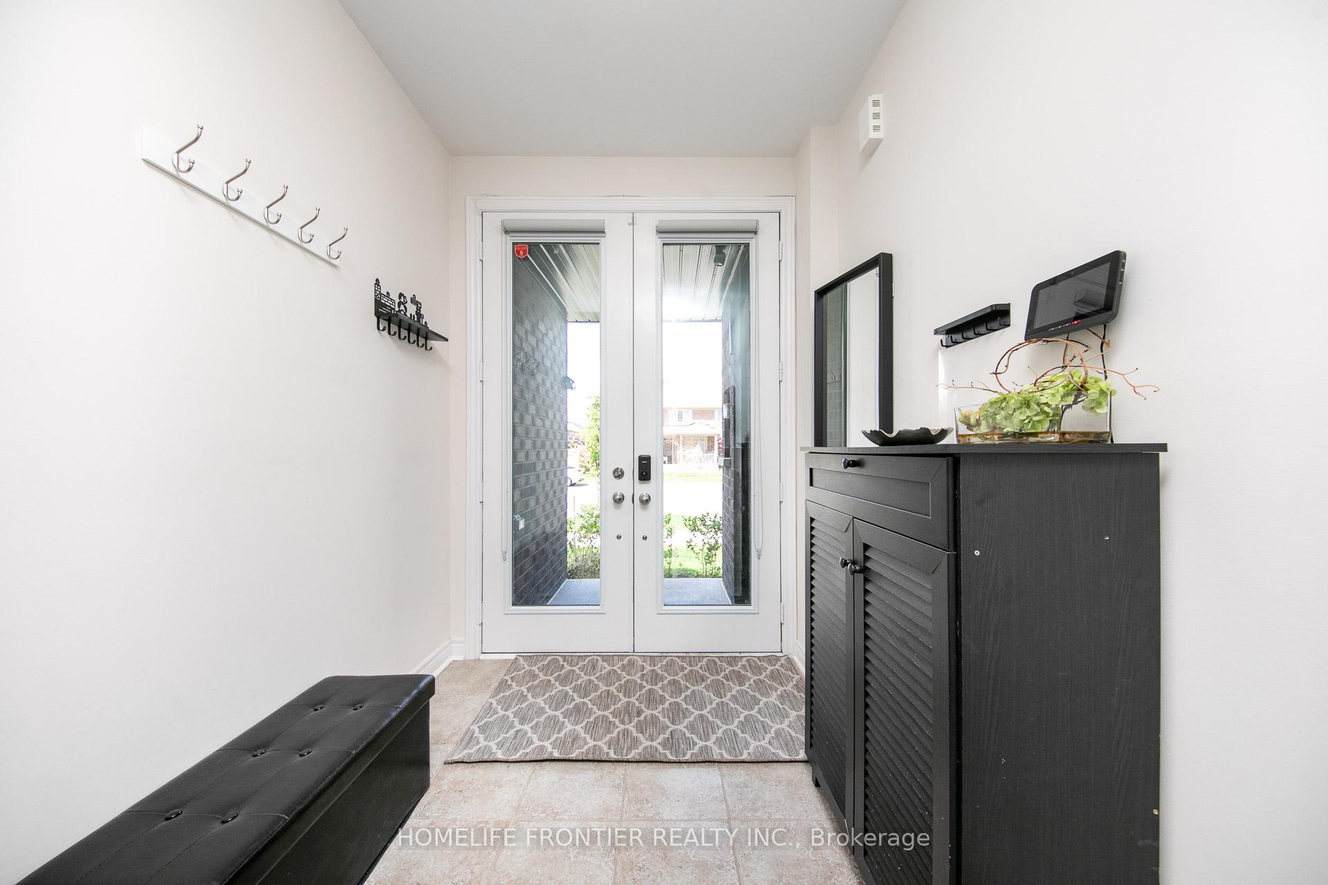 Photo 2 of 127 Lebovic Campus Drive, Vaughan, Patterson — HOMEH