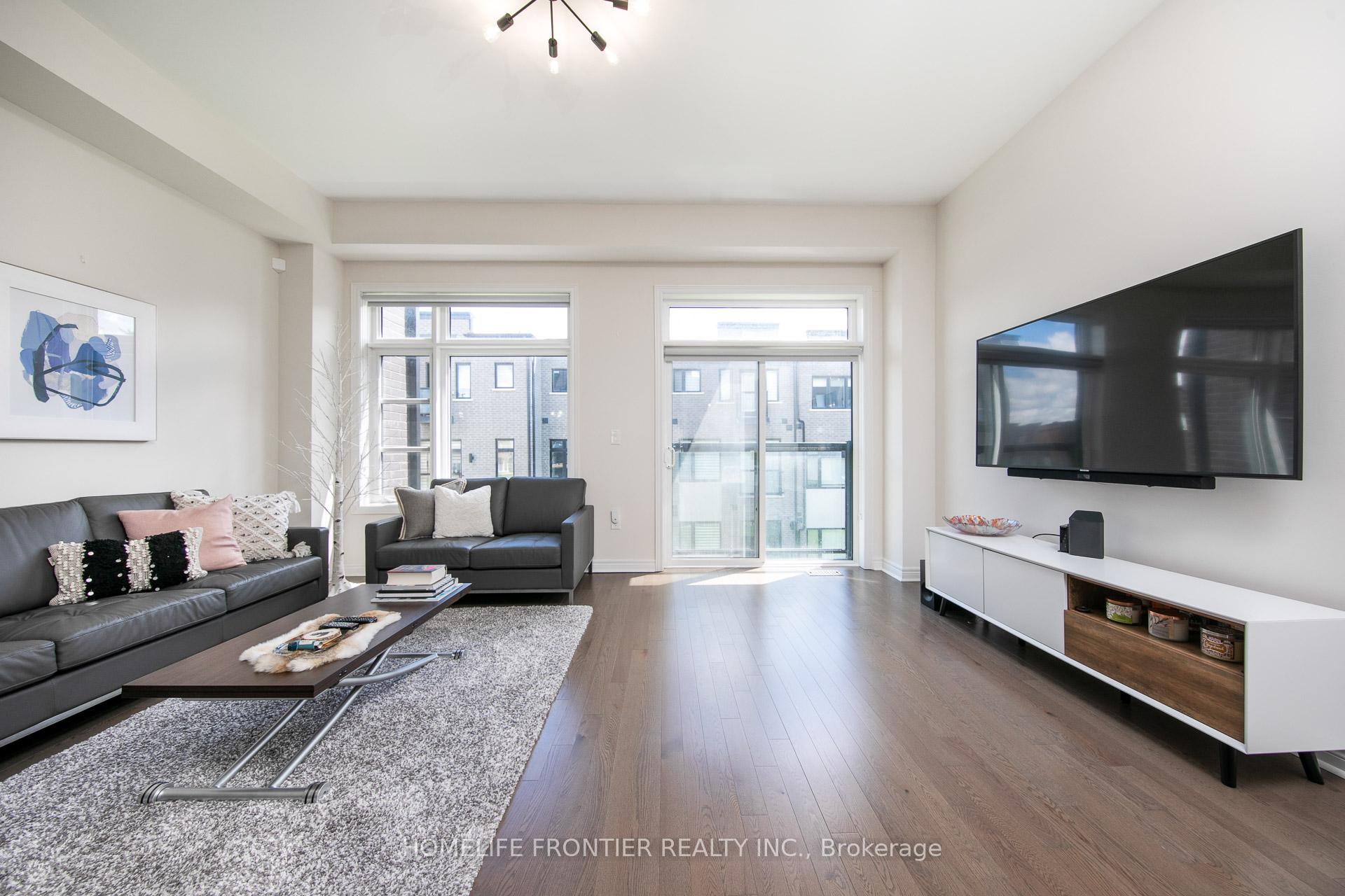 Photo 16 of 127 Lebovic Campus Drive, Vaughan, Patterson — HOMEH