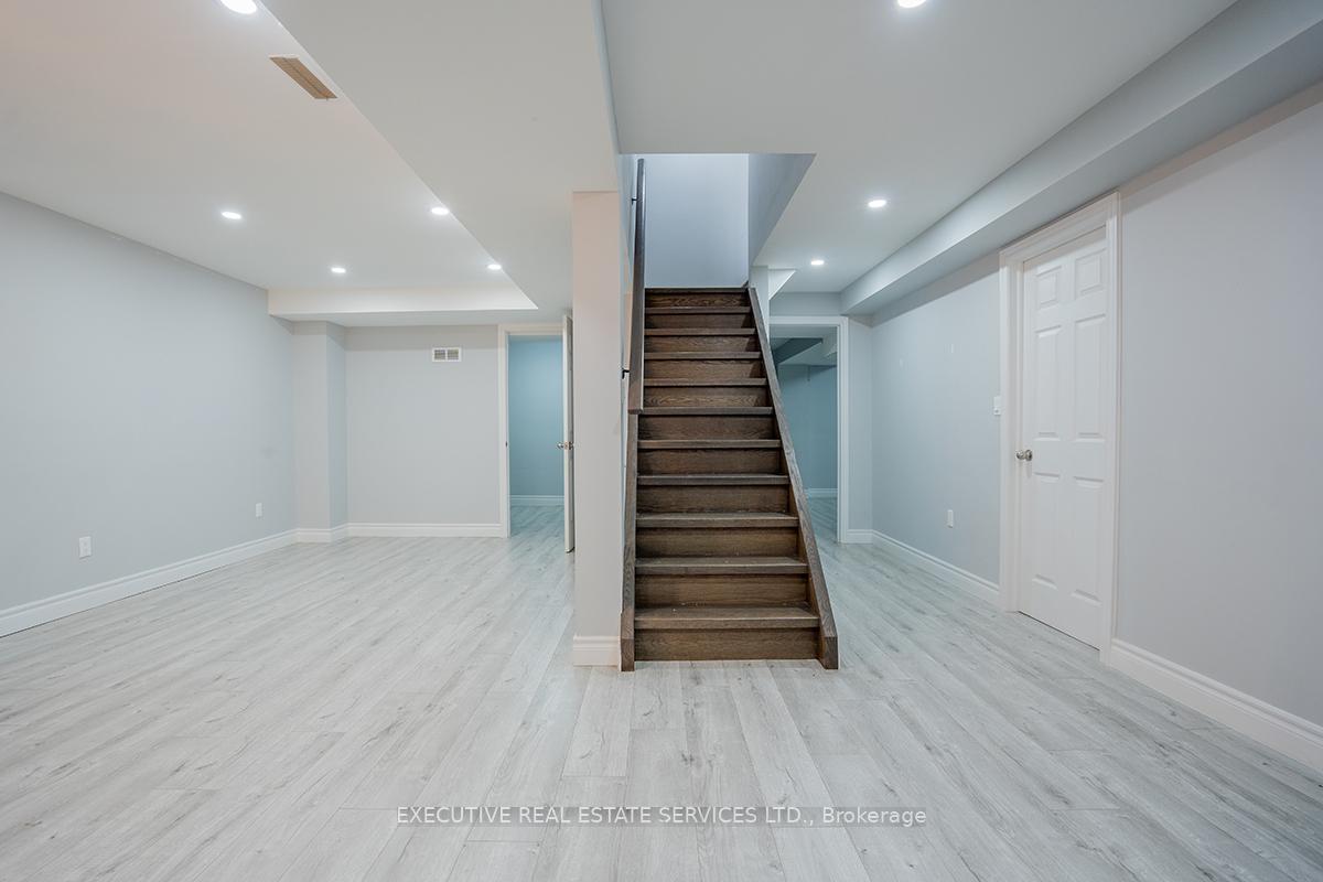 Photo 41 of 46 Willowbrook Drive, Whitby, Pringle Creek — HOMEH