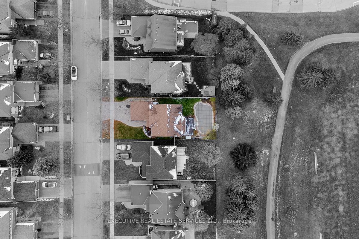 Photo 49 of 46 Willowbrook Drive, Whitby, Pringle Creek — HOMEH