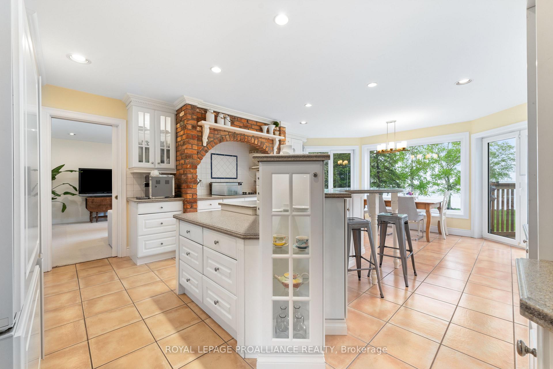 Photo 10 of 23 Quigg Lane, Prince Edward County, Ameliasburg Ward — HOMEH