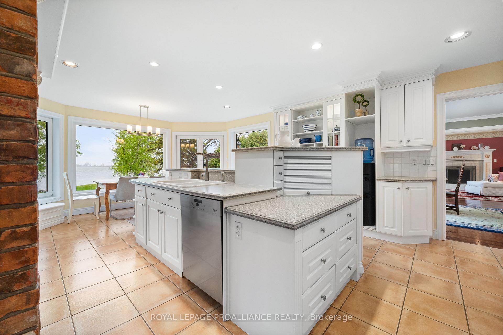 Photo 12 of 23 Quigg Lane, Prince Edward County, Ameliasburg Ward — HOMEH