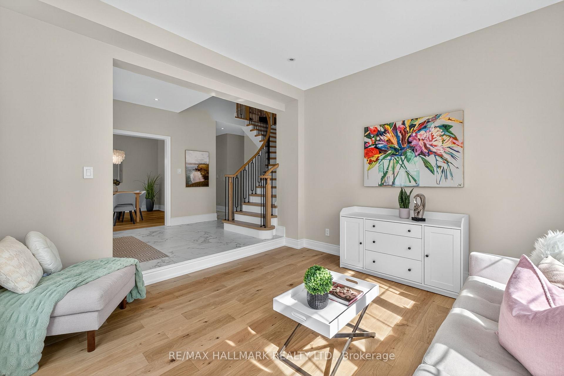 Photo 8 of 50 Bentwood Crescent, Vaughan, Patterson — HOMEH