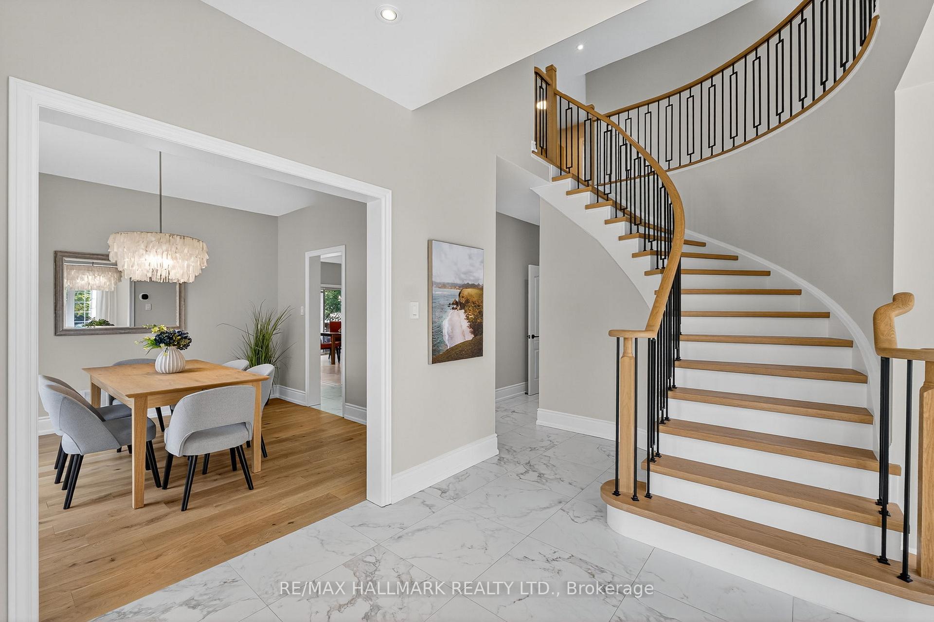 Photo 9 of 50 Bentwood Crescent, Vaughan, Patterson — HOMEH