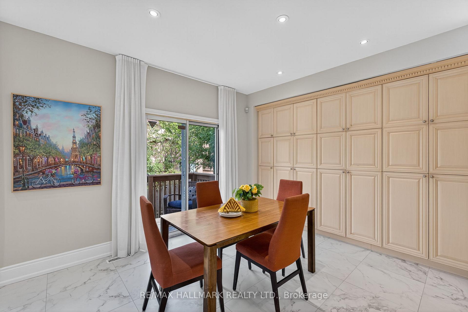 Photo 25 of 50 Bentwood Crescent, Vaughan, Patterson — HOMEH